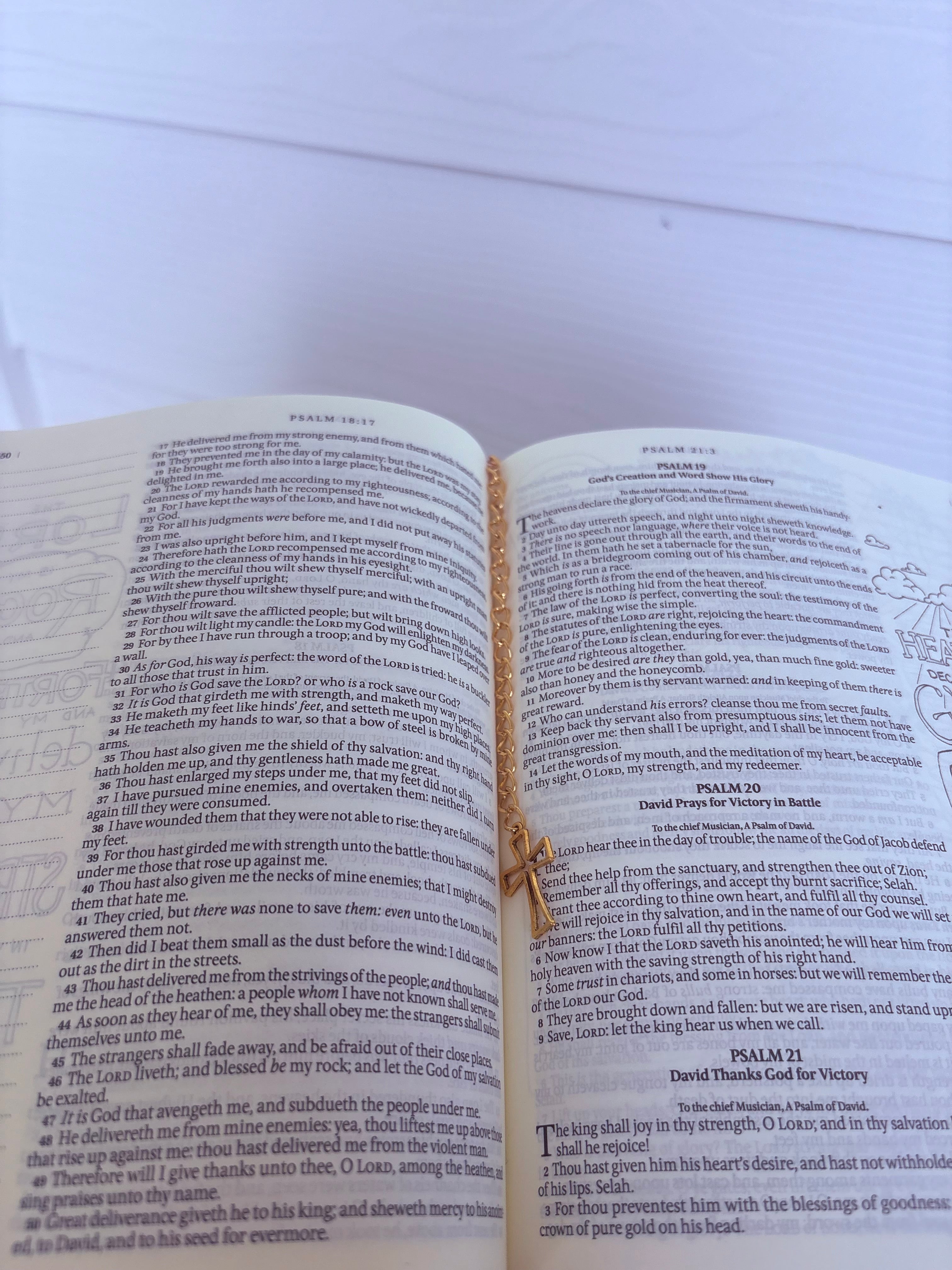 Faith Over Fear Bible Chain